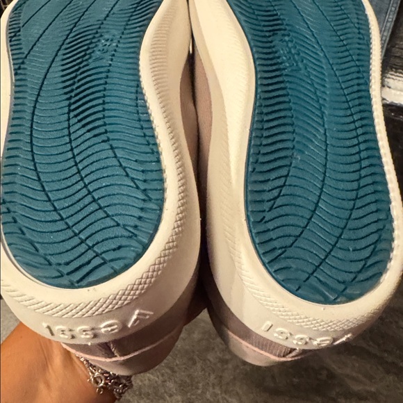 Vessi Men's Slip-On Loafers - Taupe . Size W8 - Picture 7 of 8